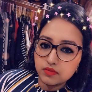 Meet your Posher, Jasina